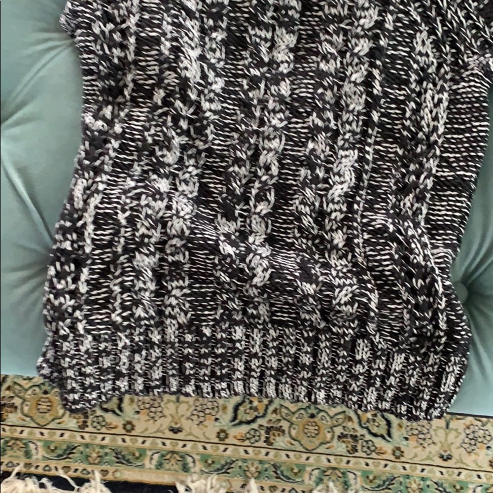 GAP Marled Raglan Sweater - Picture 2 of 3